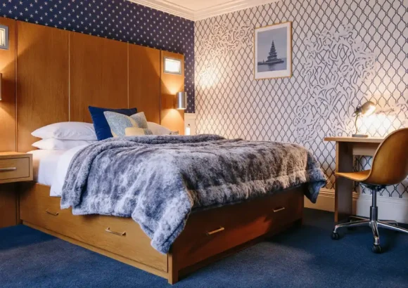 New England Boston Hotel 2025 – Stay Historic & Cozy